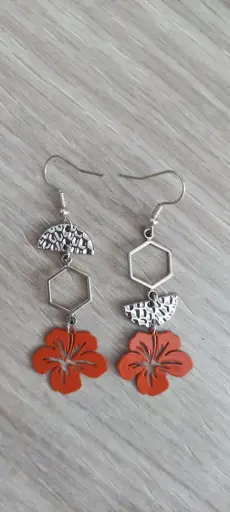 N°159 - fleurs hibiscus - asymétriques